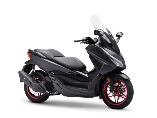 honda-nov23-newcolourstrio-gallery5.webp