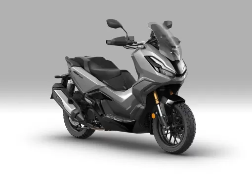 honda-nov23-newcolourstrio-gallery9.webp