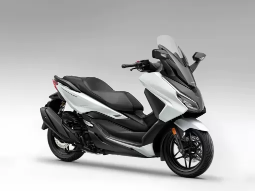 honda-nov23-newcolourstrio-gallery10.webp